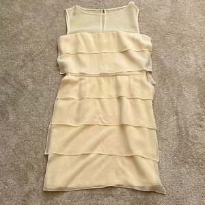 Kay Unger 100 % silk tiered dress